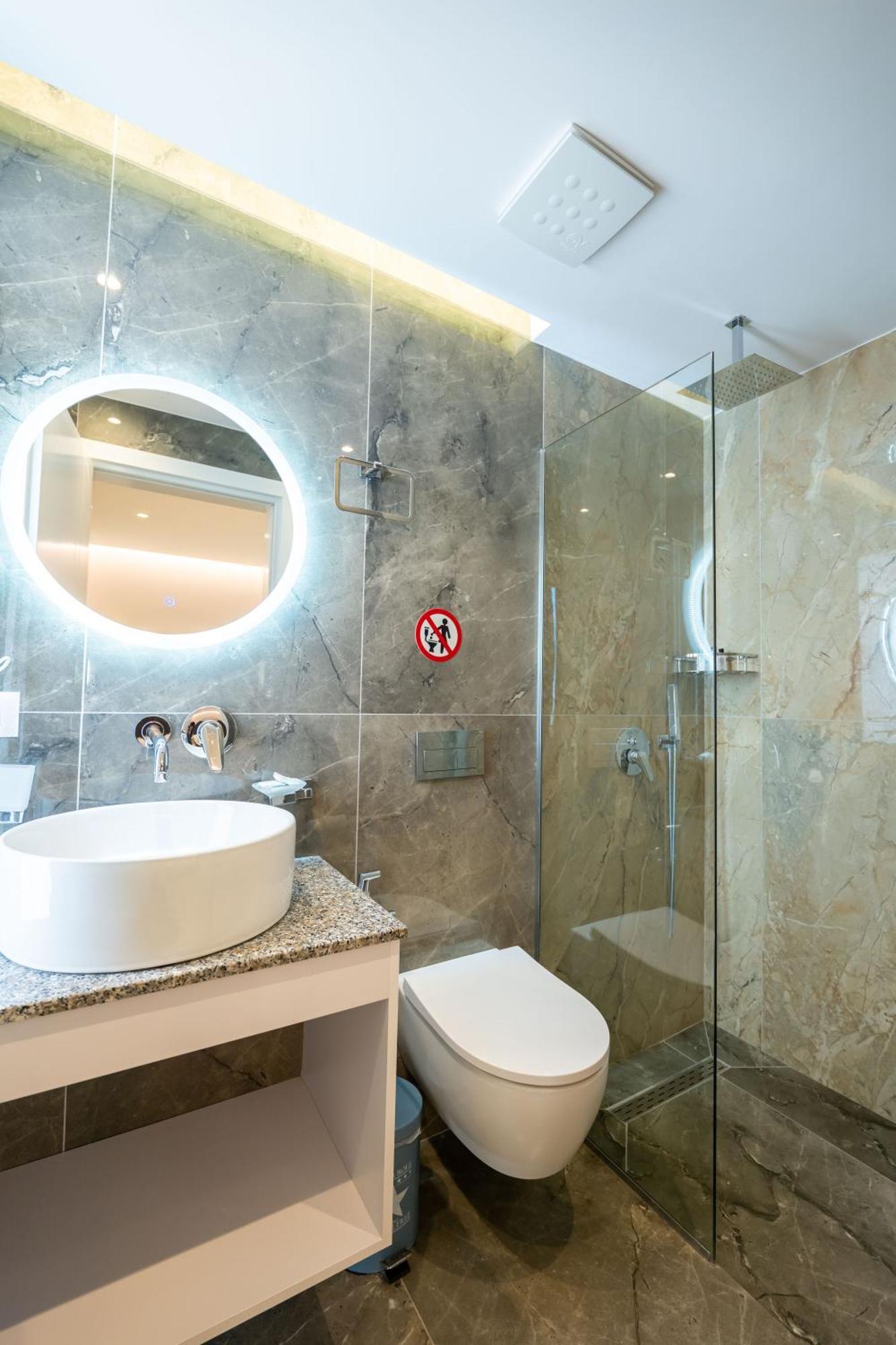 Feniks Hotel クサミル エクステリア 写真